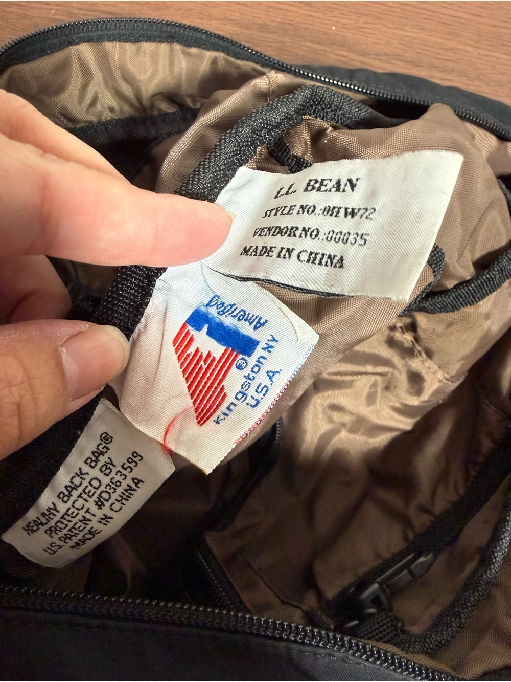 L.L. Bean Ameribag Healthy Back Bag - Picture 10 of 10